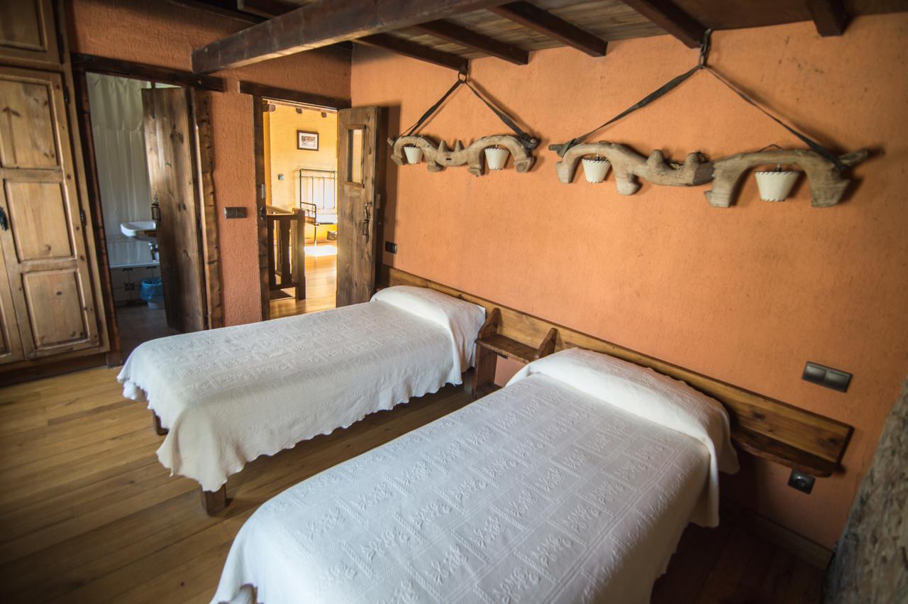 Casa Rural La Catedral De La Montana Guest House Lois Exterior photo